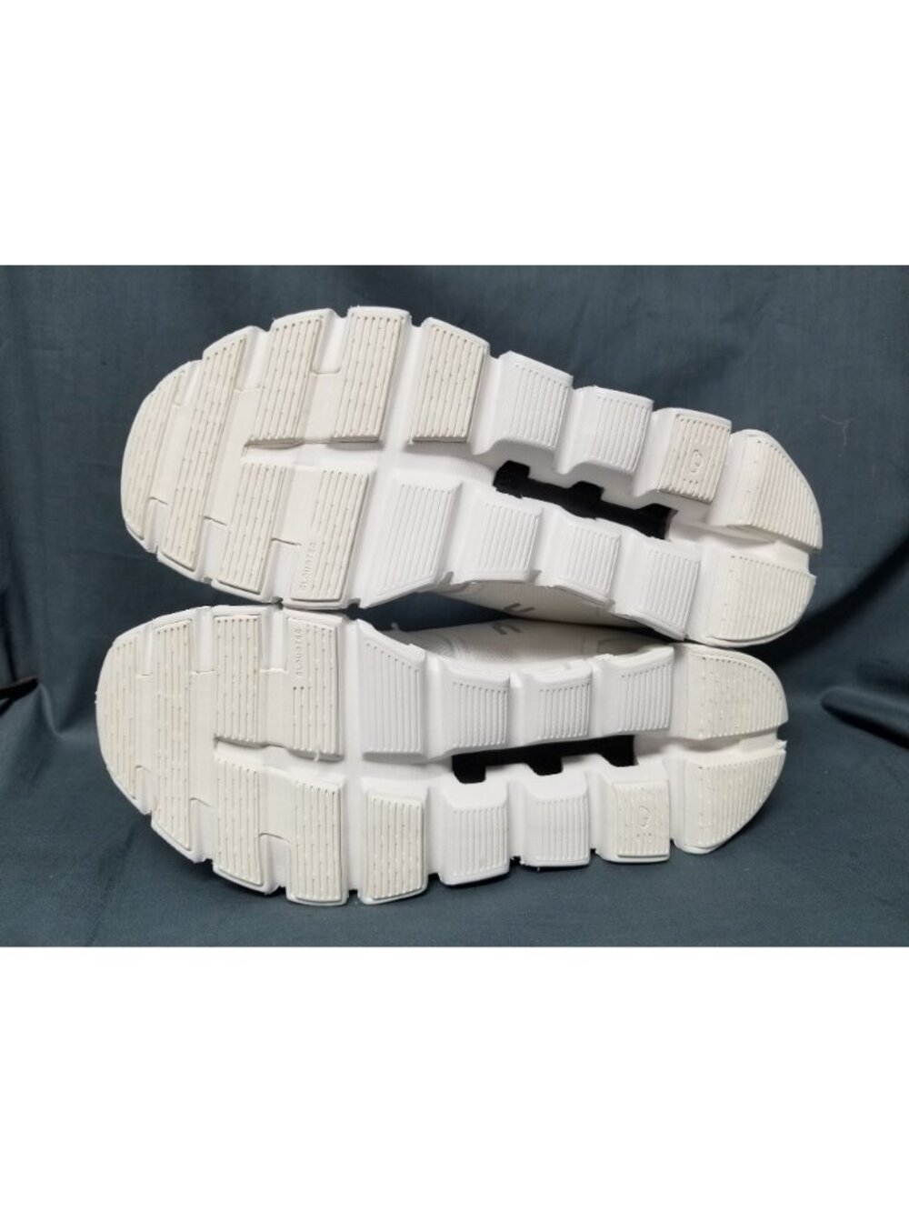 On Running Cloud 6 All White 3WF10061200 Women's Size 7.5 NEW NO BOX! - Picture 11 of 11